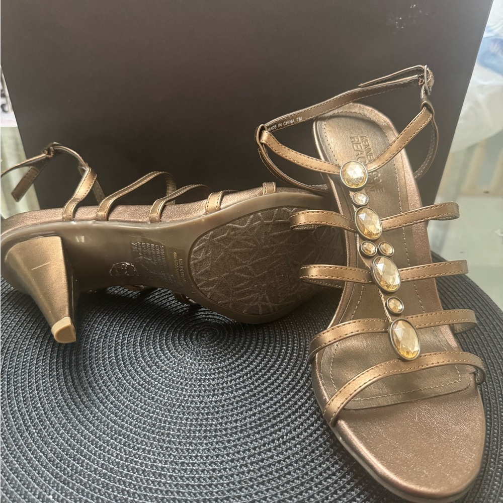 Kenneth Cole Dress heel